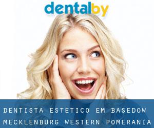 Dentista estético em Basedow (Mecklenburg-Western Pomerania)