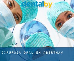 Cirurgia oral em Aberthaw